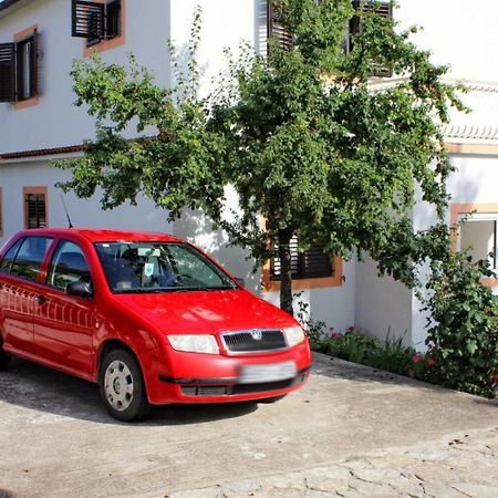 Apartments Slavica - Free Parking เยเซรา ภายนอก รูปภาพ